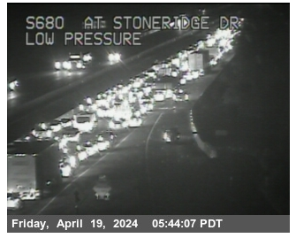 #Pleasanton -- Southbound #Interstate680 remains CLOSED past Bernal Avenue due to a gravel spill. Traffic is heavy from before Stoneridge. (Photo: @CaltransD4) #KCBSTraffic.