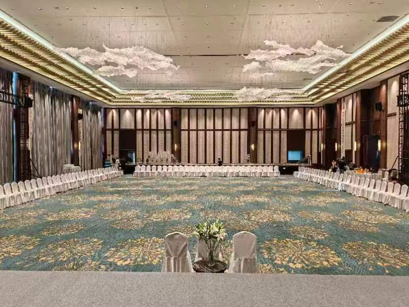 CecilioRegojo's tweet photo. Offering a conference on China Summit for more than 400 people.
An amazing experience presenting our online tool https://t.co/RVJwcIEY1P and the next trainings we are going to offer in 4 languages: English, Spanish, Portuguese &amp; Chinese. training@talentmanager.pt https://t.co/UP0Zj5Wj6K