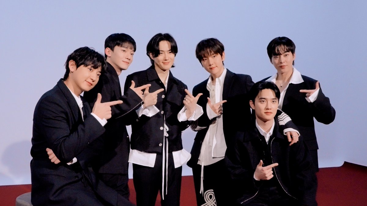 'ONE' Record #1 | EXO 12th Anniversary FANMEETING VCR BEHIND youtu.be/dEhClrYlA1c #EXO #엑소 #weareoneEXO #ONE #EXO12thAnniversary