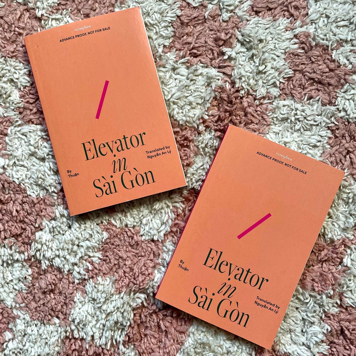 ❣️ELEVATOR IN SAIGON GIVEAWAY❣️ We were overwhelmed with the requests for our gorgeous proofs of ELEVATOR IN SAIGON by Thuận, translated by Nguyễn An Lý. Head to our instagram to enter the giveaway. instagram.com/p/C58Yj-IrOgk/…