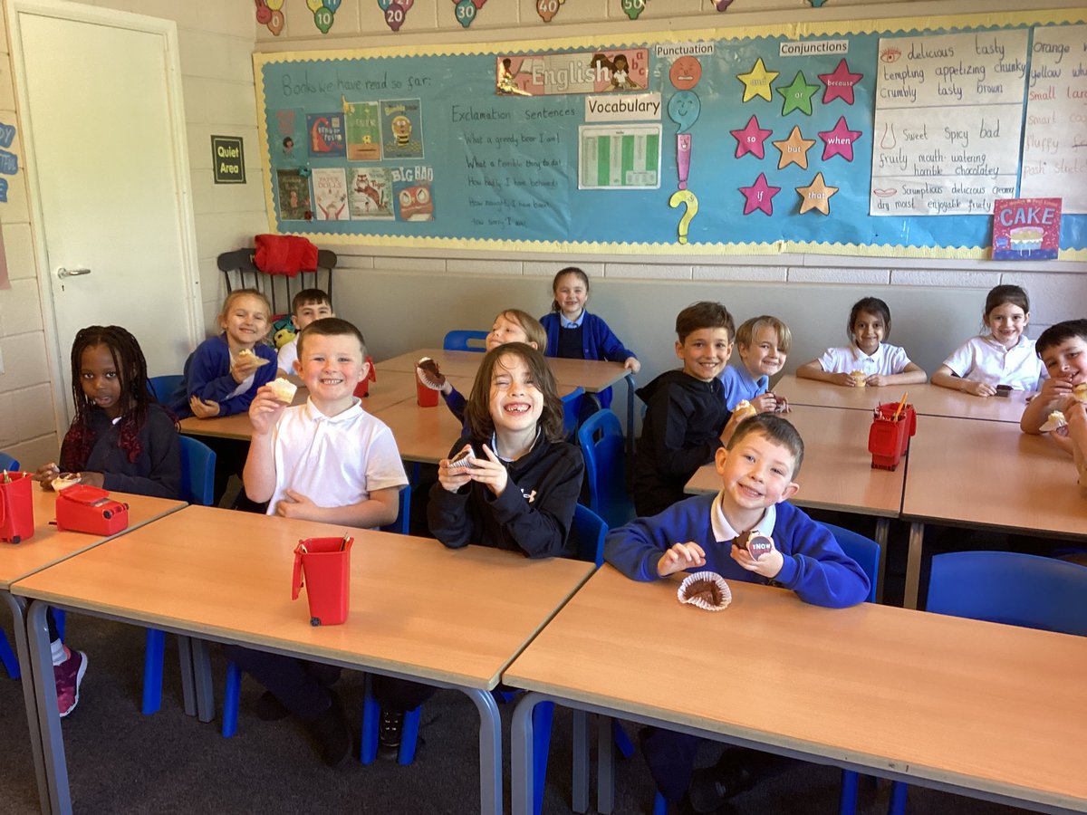 Y2 enjoyed completing their mini marathon today and eating the cakes they bought at our cake sale to raise funds for life saving bleed kits in our community. @BedfordPrimary @SouthportLTrust