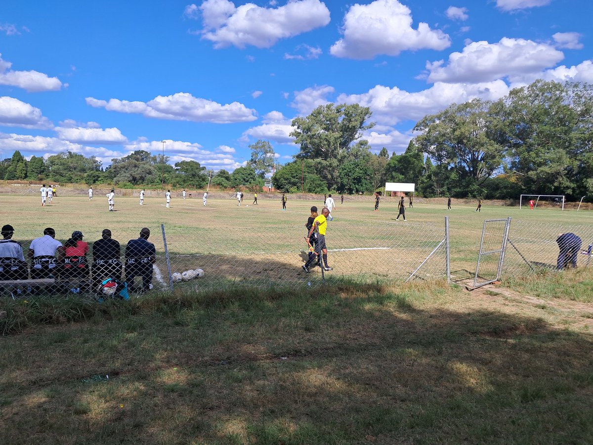 Straight from Murambinda for the President's Children Party cup , Simba Bhora FC vs Manica Diamonds (17/4/24) and the Independence cup Dynamos vs Highlanders (18/4/24), we get straight to it Northern Region Division 1 football Harare City FC vs Golden Eagles FC #football