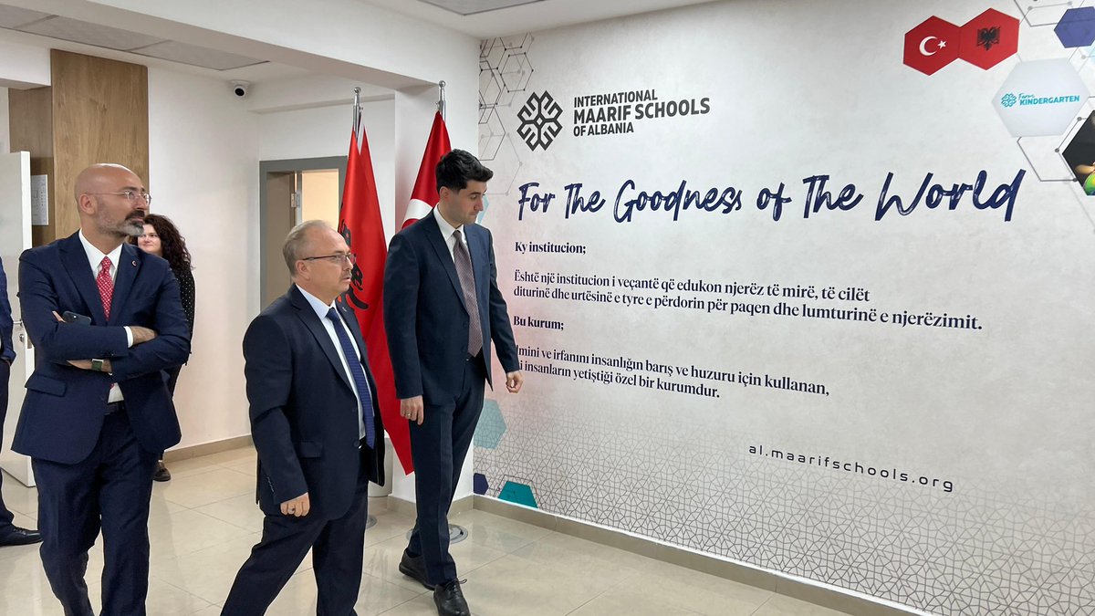 MaarifAlbania's tweet photo. Türkiye Maarif Vakfı Başkanımız Prof. Dr. Birol Akgün, TMV (Türkiye Maarif Vakfı) Müteveli Heyeti Üyemiz Mahmut M. Özdil, TMV Colombiya ve Kanada Ülke Temsilcilerimiz, Arnavutluk Ülke Temsilciliğimizi ziyaret etmiştir. https://t.co/iO9dYuxK5W