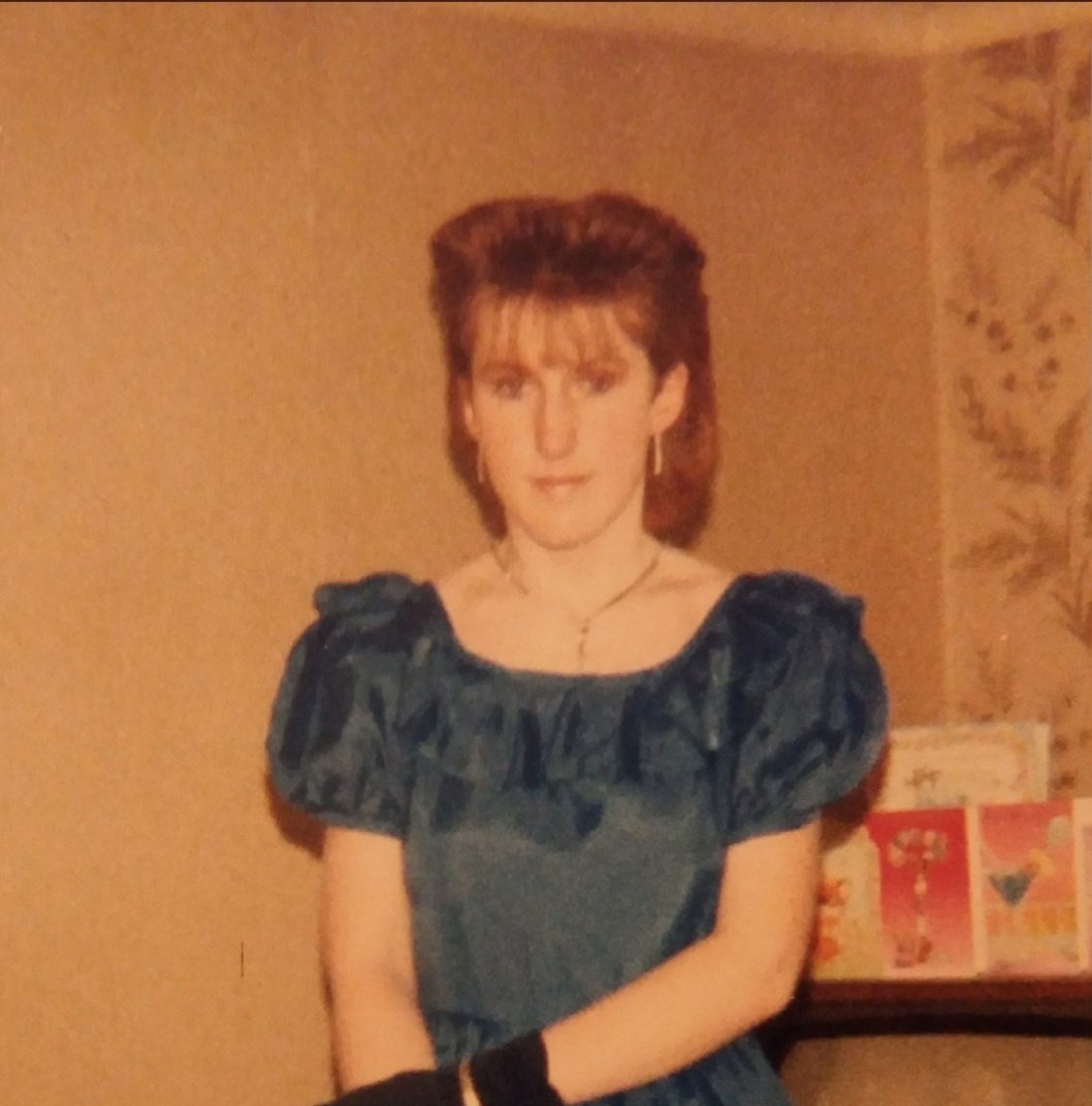 QT a pic of you much younger. Me age 18 in my 'goth' phase going to my school formal 😜🤣