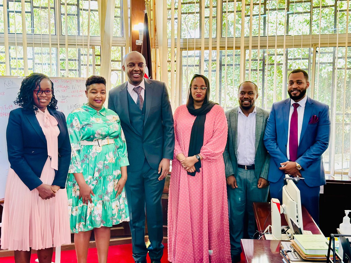 In esteemed company today with Hon @NifiuFiu, @AminaLeila10 and our gracious host Coordinator, Hon.Sharleen Wambui Maina, as we meet with H.E @HonKangata,Governor of Muranga County, to express gratitude for hosting the Inaugural Mt. Kenya Regional Youth Bunge. #YouthInLeadership