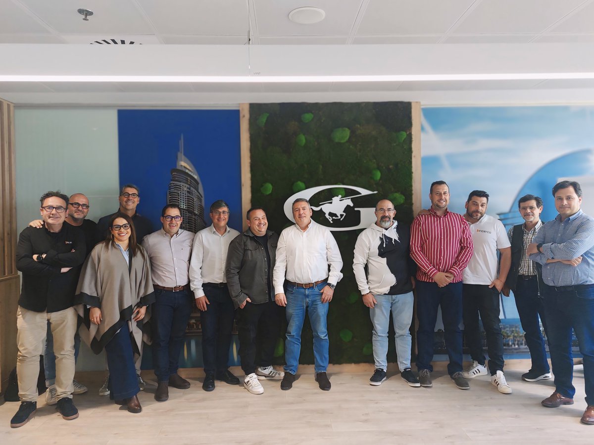 infoincerco's tweet image. Esta semana tuvimos la increíble oportunidad de visitar las instalaciones de #GuardianGlass.
Agradecemos a todo el equipo  por recibirnos y compartir su conocimiento y tecnología.
#Incerco  #ventanashogar #calidad  #tecnologia  #ventanaspvc #cerramientos #aislamientotermico