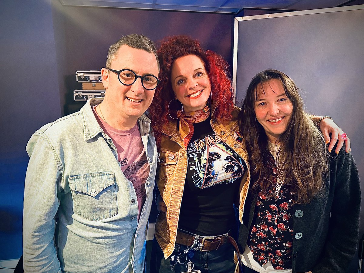 Delighted to have these superstars @kathwilliamsuk & @witheredhand playing live on today’s @BBCRadioScot #AfternoonShow, 2-4pm, along with Shed Seven’s @Ricktw1tter, country star @laineywilson & @GrantStottOnAir on #RecordStoreDay & the biggest record fair in the world… 💃🏻🌞📻🔥