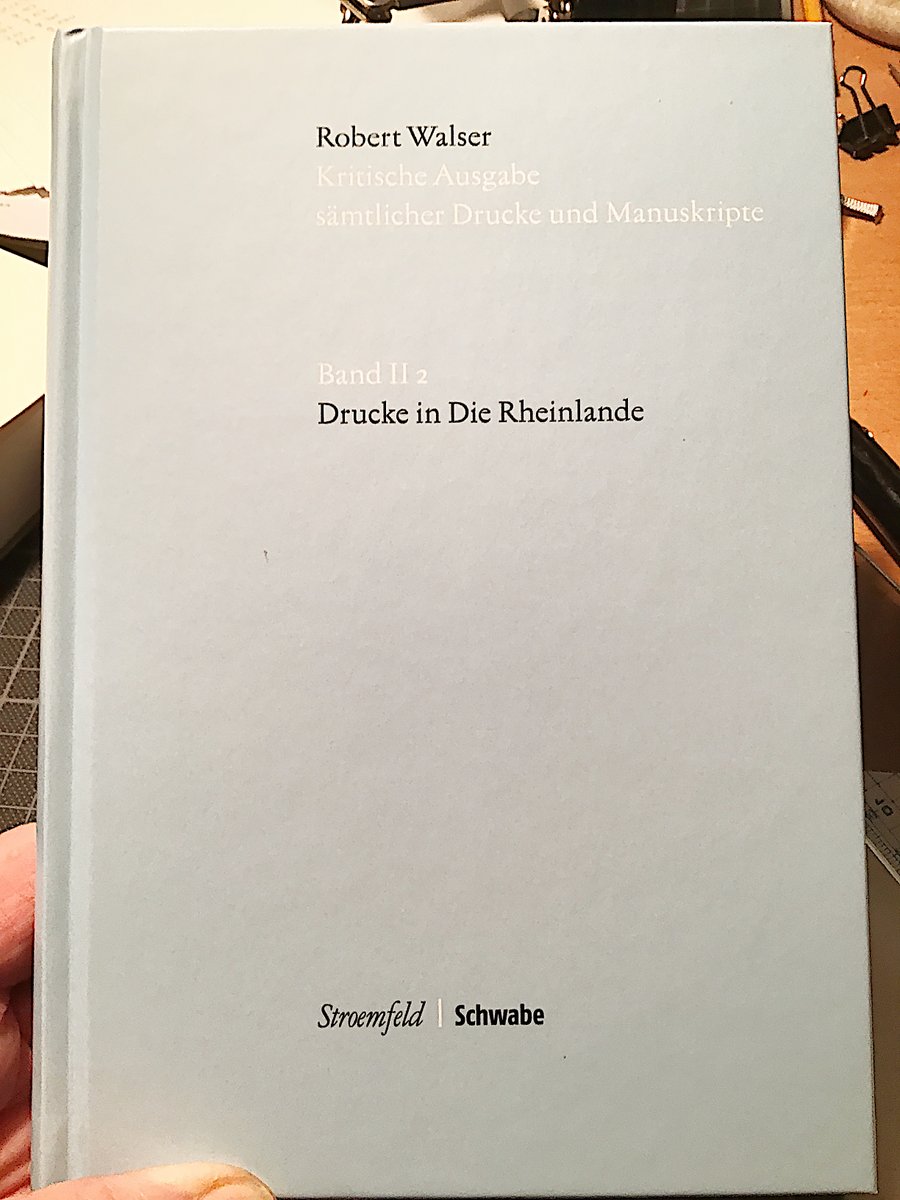 textkritik's tweet photo. Kam eben herein:

Der nächste Band der kritischen Robert Walser-Ausgabe

Drucke in der Zeitschrift »Die Rheinlande«,
hrsg. v. Caroline Socha-Wortmann &amp; Matthias Sprünglin

Es ist toll, was Caroline &amp; Matthias da vorgelegt haben.

Und auch buchherstellerisch exquisit.

@KWAusgabe https://t.co/IVf1tPZe2x