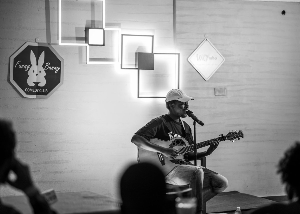 KakwanziEsther's tweet photo. Sometimes, all you need is good music, laughter and good company to lighten up your evening.☺️

Come and enjoy comedy plus beautiful melodies 😍 from @chrisbahizic at @Funnybunnyug comedy club every last Tuesday of the month.📌
#FunnyBunnyComedyClub https://t.co/apHWQc1sqV