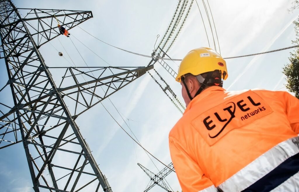 Niemiecki fundusz inwestycyjny Mutares podpisał umowę nabycia Eltel Networks Energetyka SA i Eltel Networks Engineering SA od Eltel AB. Należą one do czołowych dostawców usług elektroenergetycznych w Polsce.
Zamknięcie transakcji spodziewane jest w II kwartale tego roku.