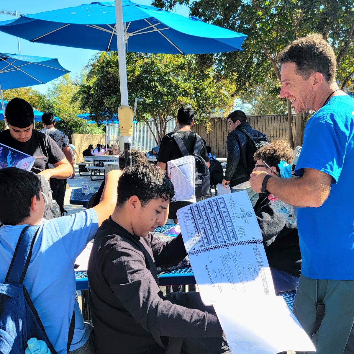 Roadrunners always running over in excitement to show @principalhurlbert how they use their planners to stay on track with their studies. Great job, MMS! #THISisMMS #TheRoadrunnerWay #YouBelong #MMSRoadrunners #MMSPride #YouBelongMMS #YouBelongCV @cajonvalleyusd