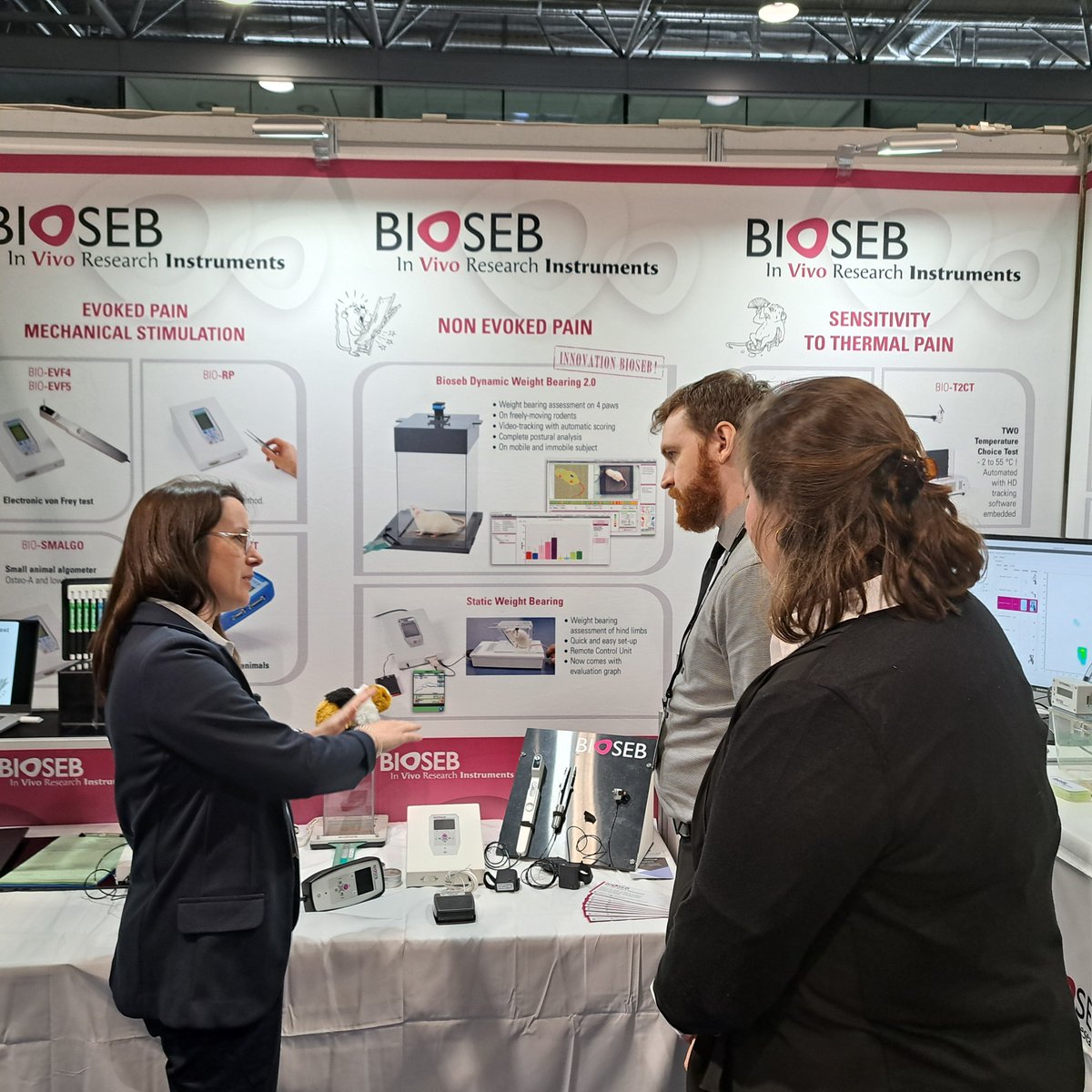 Interesting discussions in progress on booth #14! We really love exchanging ideas on your research <a href="/OARSInews/">OARSI</a> in Vienna :)