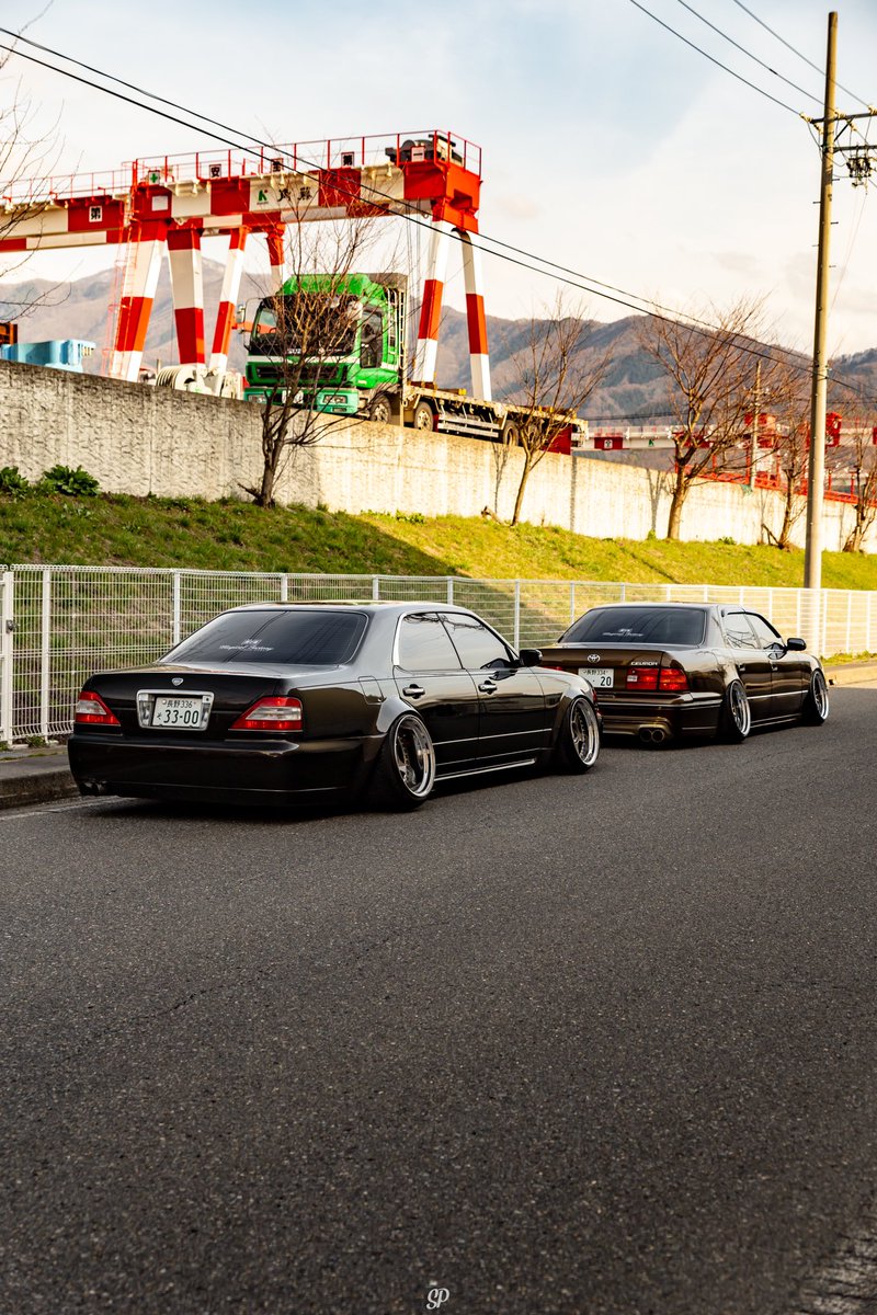 お　び　な　た tweet media