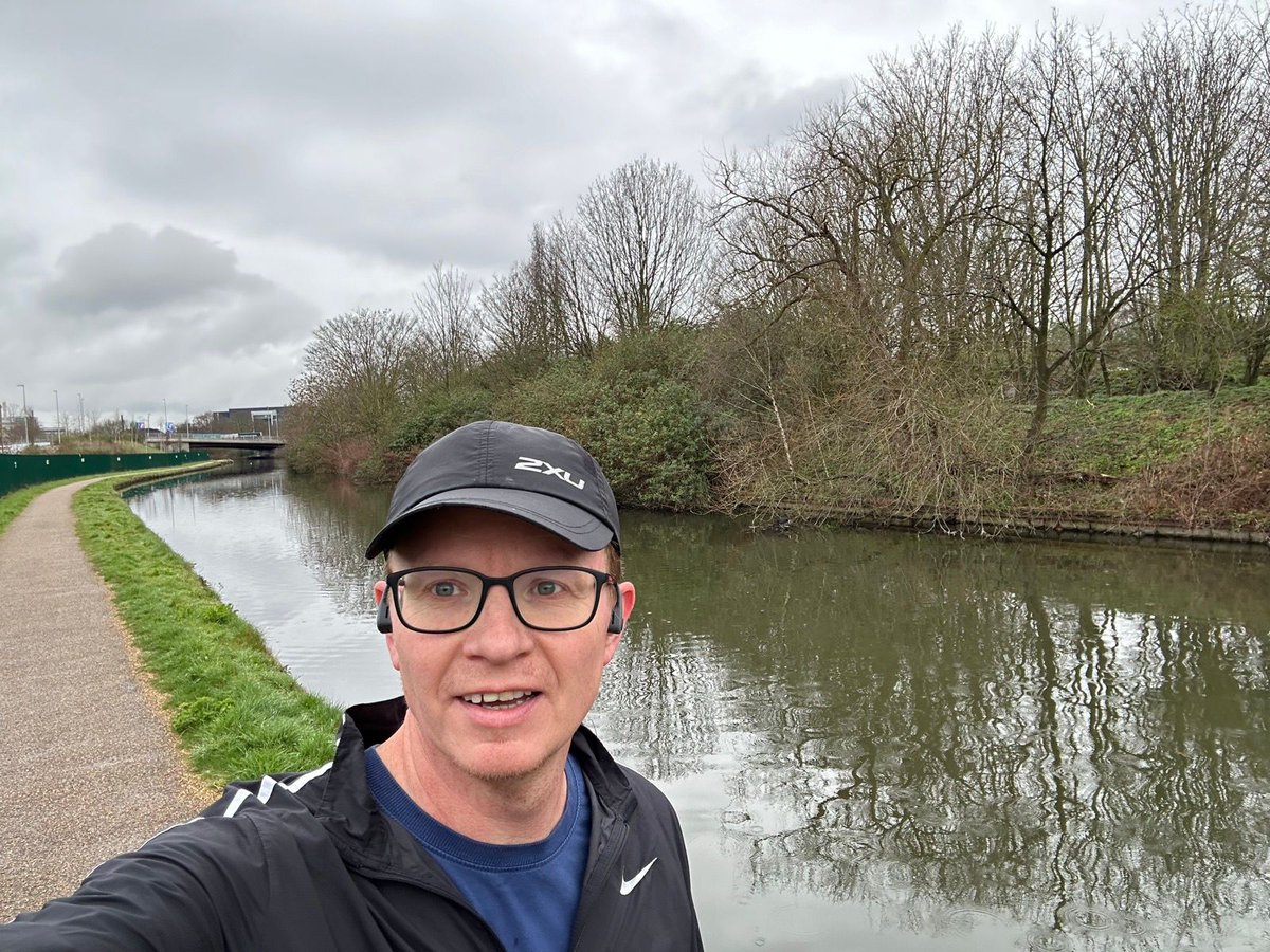 Only 2 days left! 🎉 Can you believe it? @McDonaldGraeme is lacing up for the #LondonMarathon, all in support of @TheBHF. Every step he takes brings us closer to his £2000 target. Let's show him our support! Donate now: bit.ly/3Q56a1S #RunGraemeRun #50YearsOfSolace