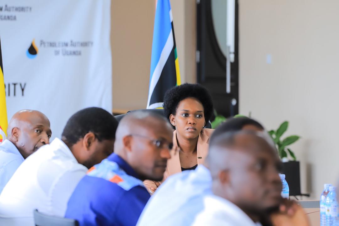 NiwaRodgers's tweet photo. Earlier today at Petroleum House in Entebbe, Hon. @PNyamutoro held a familiarization meeting with the Petroleum Authority Of Uganda. 

📸 : @BlackMambaso https://t.co/akRgzhyVun