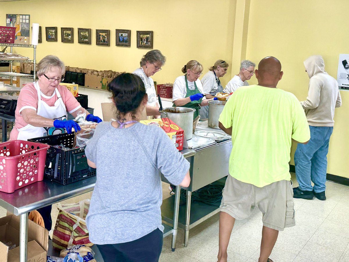FMSTemple's tweet photo. We were blessed to have these wonderful ladies serving in the café yesterday. Thank you Immanuel Baptist Church!

To sign up to serve in our café, please go to https://t.co/ectLhLTib7 or email Cindy at cafe@feedmysheeptemple.org with any questions. https://t.co/hfGECMcNDd