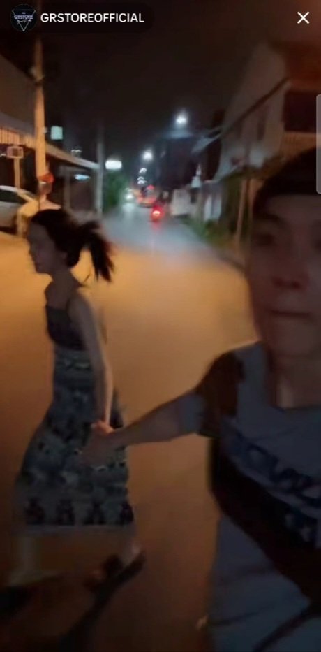 เดินจนรองเท้าขาดเลยพี่ก็อต555
#ก็อตอิทธิพัทธ์