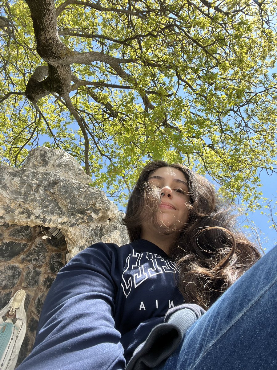 Nadia | Content Marketer tweet media