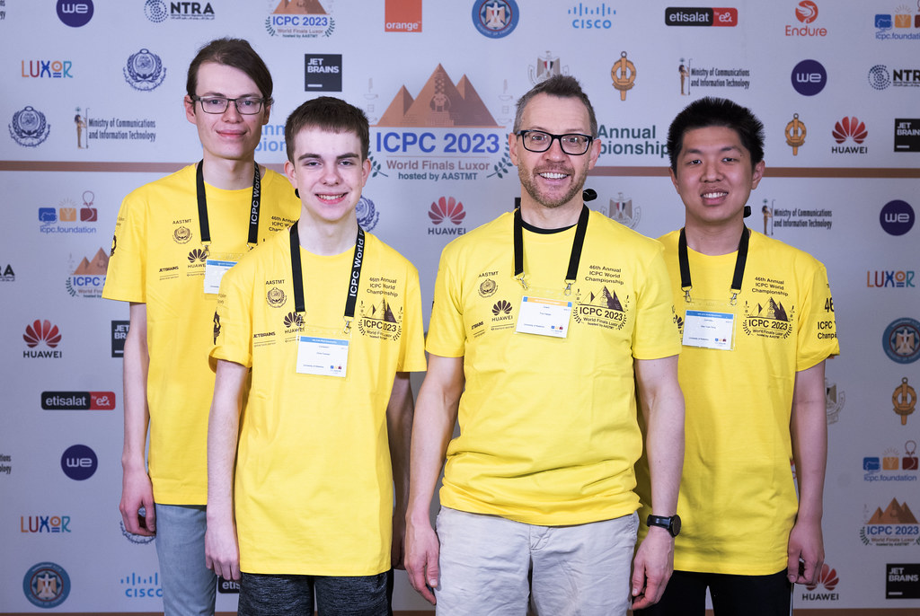 And yet more fantastic news to share. Waterloo's team of algorithm programmers won 18th overall at the 46th ICPC World Finals! #UWaterloo Congrats, Marian Dietz ,Chris Trevisan and Wen Yuen Pang! 👏 scoreboard.icpc.global/46/index.html