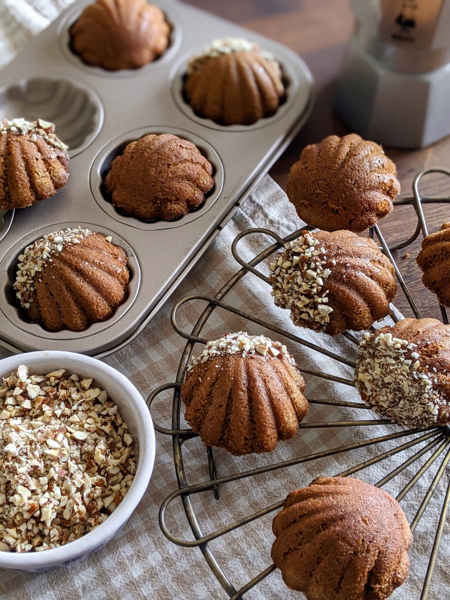 Try our recipe for Coffee and Brazil Nut Madeleines - These madeleines have rich caramel notes from the browned butter, coffee and unrefined sugar. Made deliciously wholesome with ground Brazil nuts and wholemeal flour. hodmedods.co.uk/blogs/recipes/…