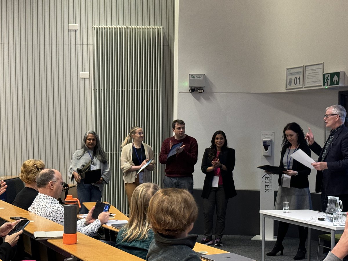 Inês Barroso (@inesbarroso4) on Twitter photo Award winner and highly commended winners of the short talks!! #SGGDExeter2924 <a href="/Sarah_Finer/">Sarah Finer</a> <a href="/KsMoneeza/">Moneeza K Siddiqui</a> Miriam Samuel takes away the top prize! Award winner and highly commended winners of the short talks!! #SGGDExeter2924 <a href="/Sarah_Finer/">Sarah Finer</a> <a href="/KsMoneeza/">Moneeza K Siddiqui</a> Miriam Samuel takes away the top prize!