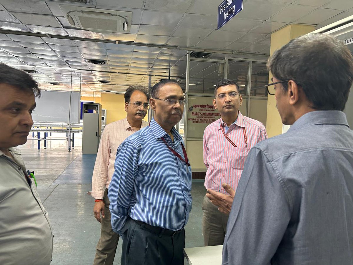 A visit was made today on 19.04.2024 to ITI Mankapur by DDG Technology and Director Technology, O/o Addl DGT, UPE LSA to monitor the progress of manufacturing of Telecom and Networking Products covered under the Production Linked Incentive Scheme.