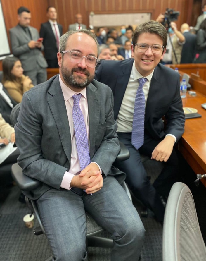 El domingo salen a marchar la corrupción y el narcotrafico como están bien representados en esta foto.