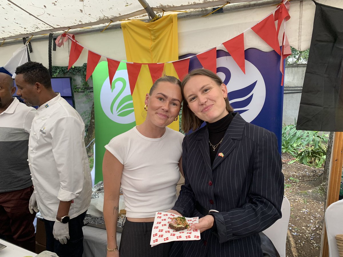 DKambInAddis's tweet photo. Happy 🎉 Europe 🇪🇺 day. Thanks to @EUinEthiopia @EUtoAU for a beautiful celebration in #Addis today. And a special 🙏 to @Denmark_Addis and our fantastic interns for making and serving 🇩🇰 “smørebrød” with our 🇫🇮 and 🇸🇪 friends. https://t.co/pnNyaGEHMU