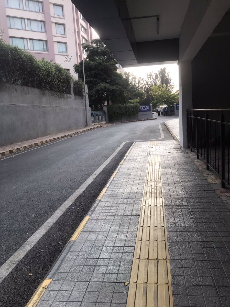 WF_Watcher's tweet image. Boarded a Metro train here recently, the maintenance of Station 🚉 was excellent 👌. 7-8 months back (I remember tweeting) it was in same state. To me, this 🚉 stands on Top of the list on #NammaMetro network. Staff deserves all the appreciation 🙏

📍Kundalahalli 🚉  #SAPLabs