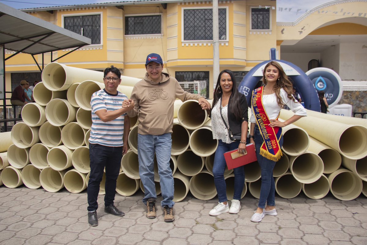 El John Vinueza tweet media
