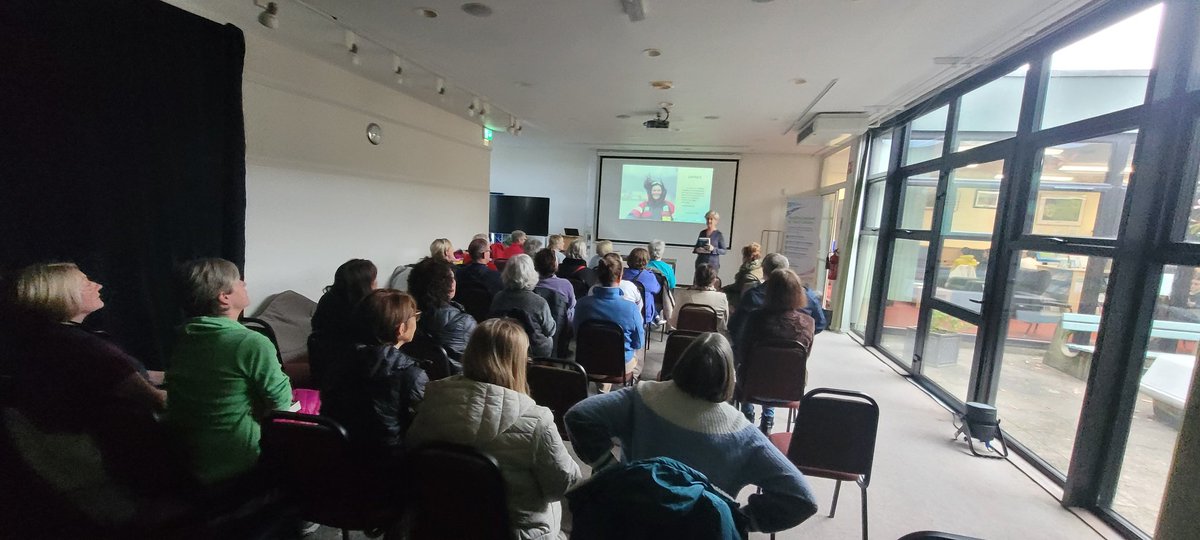 numoorepain's tweet image. Thank you #KillarneyLibrary for a wonderful event last evening. Huge crowd and I included an insight into cold water immersion. Community, books, & storytelling is vital for our ability to communicate, owning our story and appreciating reaction #supportlocallibraries #Limitless