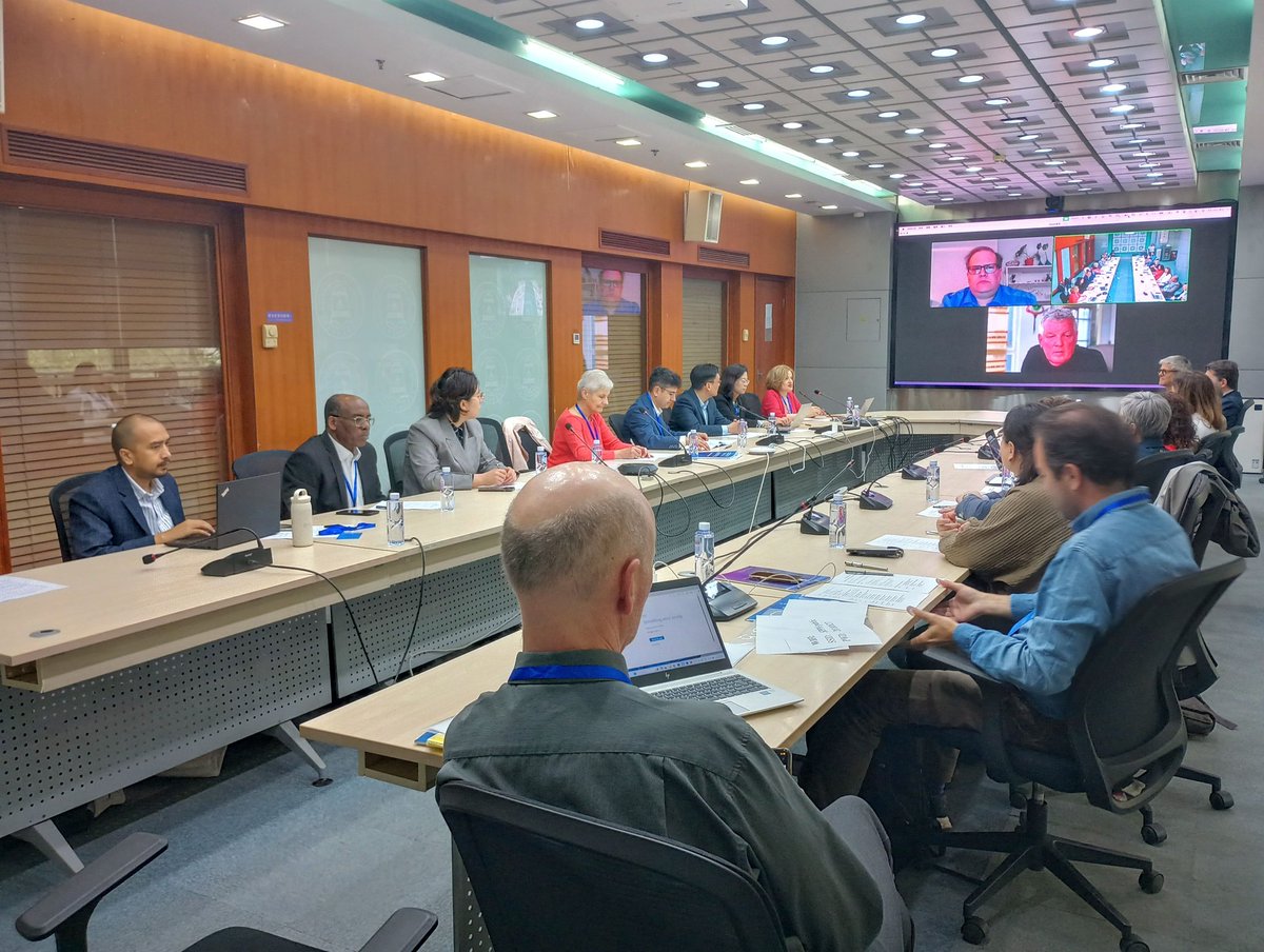 JCPA_ICPA's tweet photo. #ComparativePolicy
#JCPA_25Years
The editorial board sharing #JCPA_ICPA's accomplishments.
They highlighted that authors are very satisfied with the review and publishing process.
You can send your manuscript through this link:
https://t.co/zof1vEoT8v https://t.co/HaIR2vc7DB