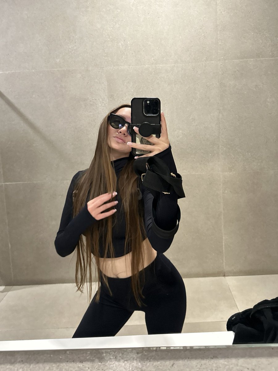 Alyonita 📍 PBW tweet media