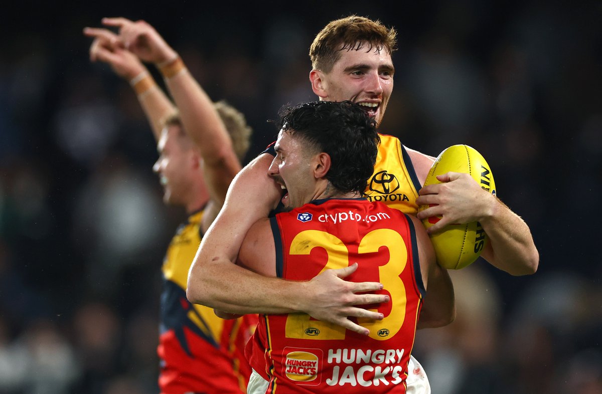 codeaflau's tweet photo. Elijah Tsatas and Lachie Scholl are tonight's subs for #AFLCrowsDons. 

FOLLOW LIVE with @tmlew_: https://t.co/rLmCIGr8t4 https://t.co/i1pKvJaMqZ
