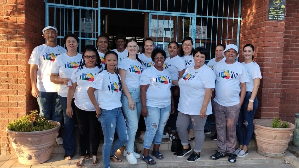 More #CasualFriday pics, here's Francois Visser Pofadder Primary School rocking Casual Friday in style! 🎉 Visit our online shop: casualday.co.za/shop #CasualDay #ISeeYou #CasualFriday