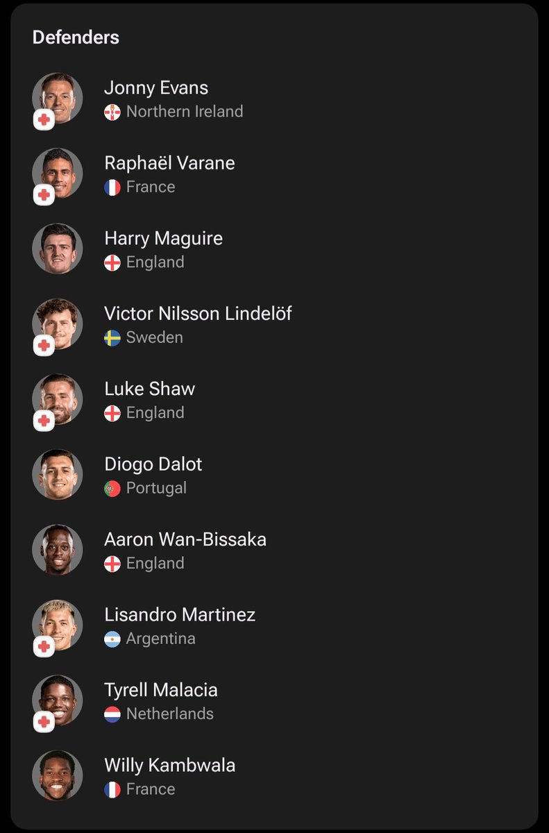 imt0xify's tweet photo. 😭😭😭 only four defenders fit https://t.co/5Nw0dh44Nw