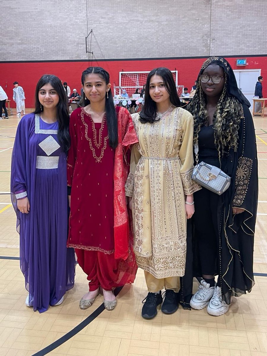 Wonderful to see our learners in cultural dress today and enjoying the #Eid celebrations! Lots of food & drink and activities on offer. All proceeds will be donated to local #Bolton charity BRASS #LadybridgeLearners #communitylinks #charity