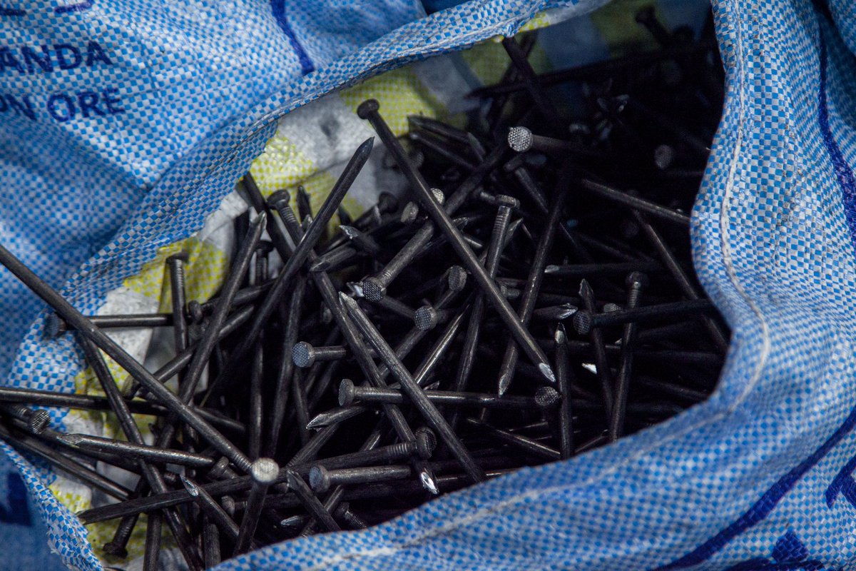 Tembosteelsltd's tweet photo. These strong nails are a testament to Tembo Steels' dedication. From iron ore to finished products made in Uganda, we're proud to contribute to the journey of building our country with exceptional quality. #TemboSteels #MadeInUganda #BuildingOurNation https://t.co/FHWeYHigYh