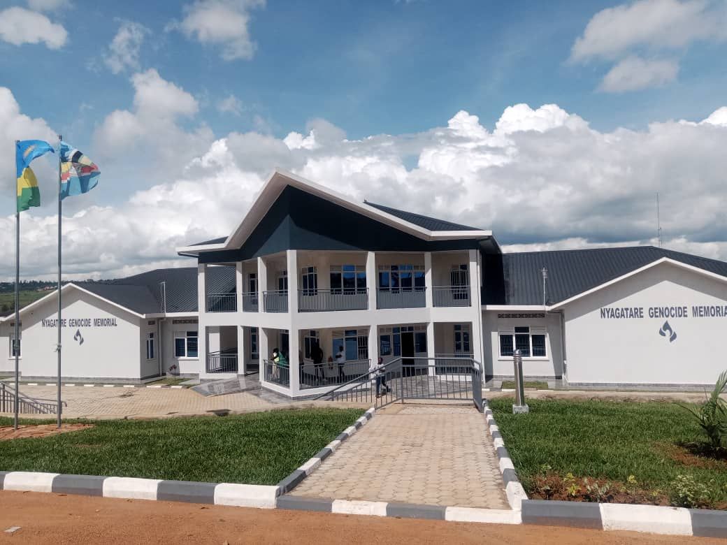 HAPPENING: Members of @PSFEastern convene at Nyagatare Genocide Memorial for the 30th commemoration of the 1994 Genocide against the Tutsi. The organization also announced a donation of 100 cows to survivors and families of the victims. #Kwibuka30 📸: @ENkangura /TNT