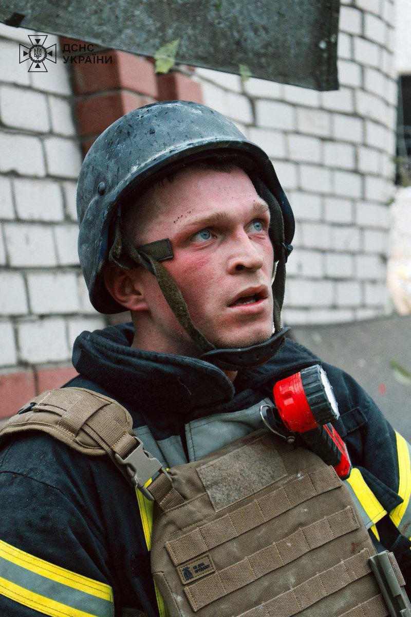 Due to russians regularly practicing terroristic double-tap strikes, Ukrainian first responders need to wear bullet-proof vests for the rescue missions and dismantling of the rubble. As if their job isn't already hard enough