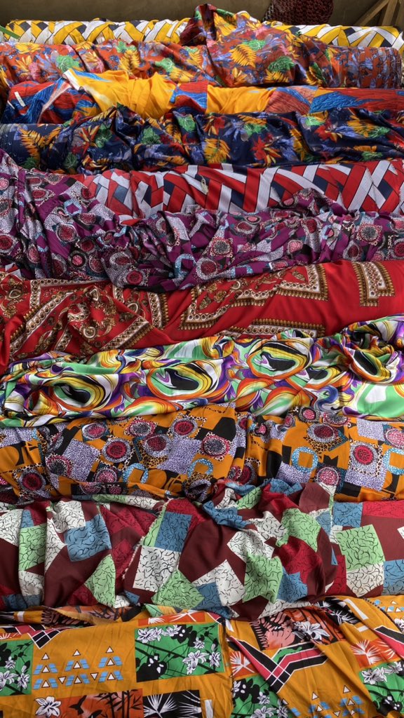husnah_XO's tweet photo. At Rainha’s collections we sell various kinds of bale/roll fabrics at wholesale &amp; retail price. We have Chiffon, Crepe, Vintage, Silk, Velvet, Chantilly lace, Senator material, Damask e.t.c
Location: Egbeda, Lagos. We deliver nationwide
Send a DM or click on the link to order 👇🏼 https://t.co/9JnNlyniHK