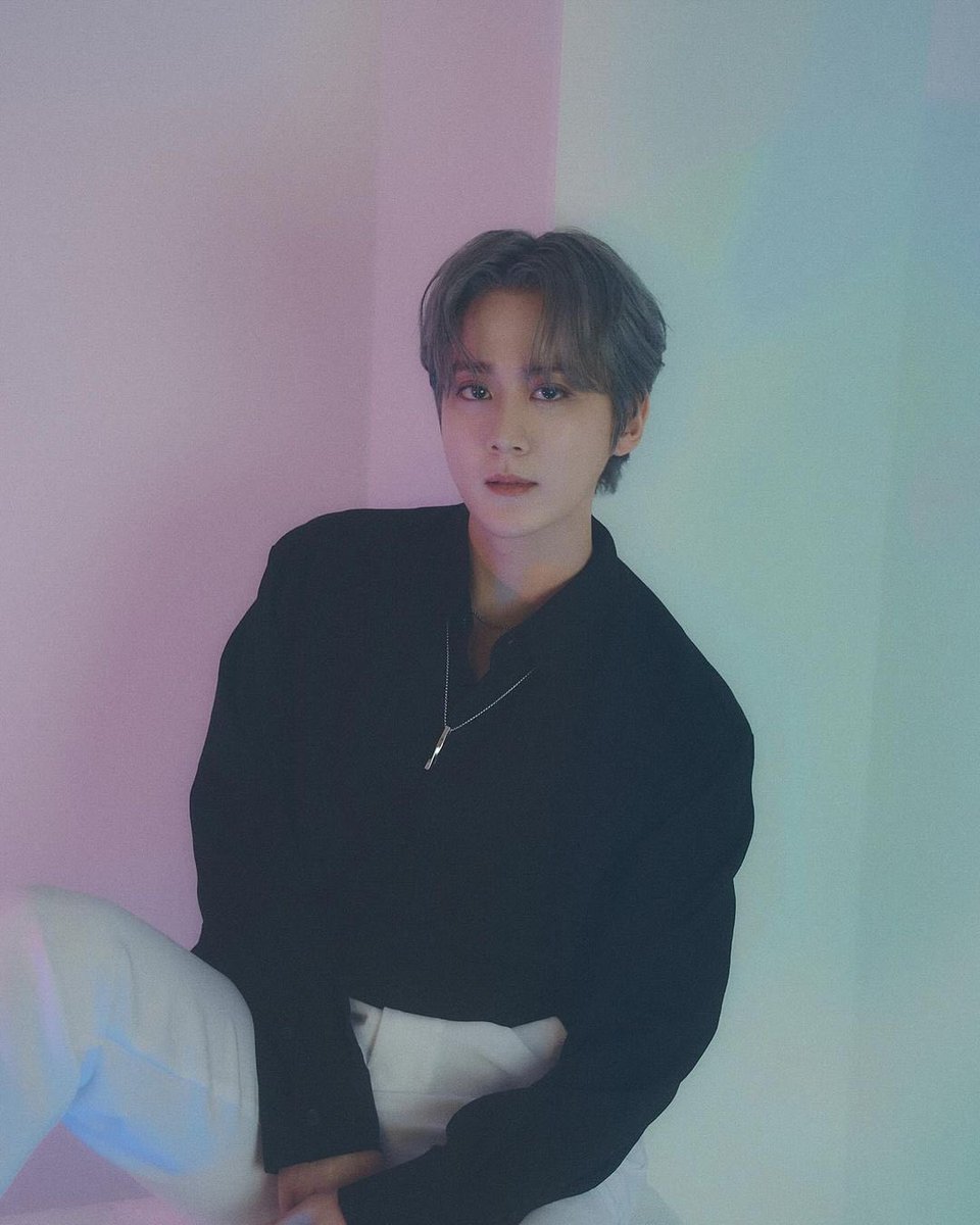 chanheebbuing's tweet photo. i love this photo https://t.co/SELTESXIVU