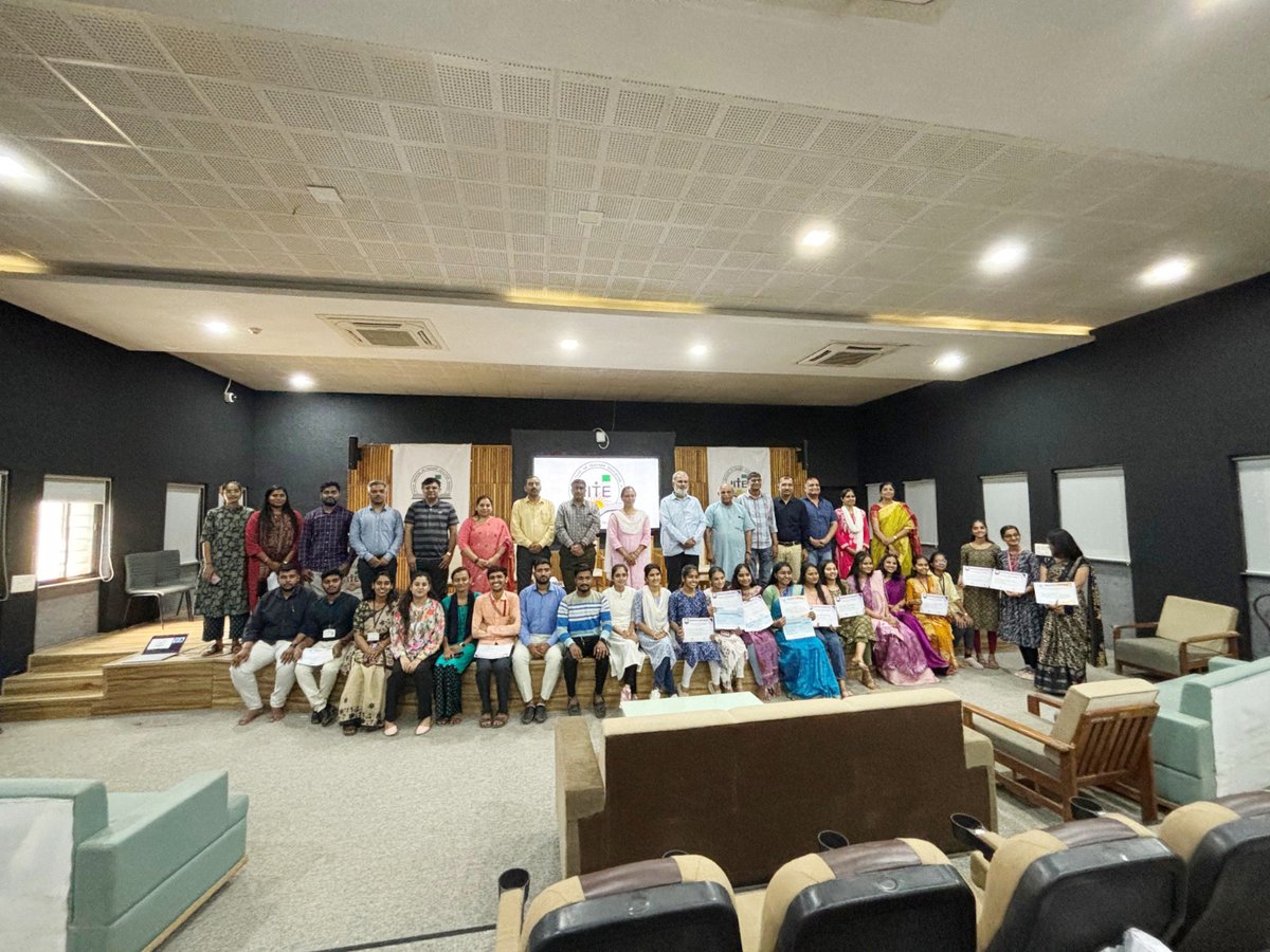 iitegandhinagar's tweet image. Indian Institute of Teacher Education organized 5th National Level Teaching skill competition. Teacher-Trainees from various institutes participated in preliminary and final rounds at IITE.All the winners were facilitated with certificates &amp;amp; cash prizes.#teachingskill #education