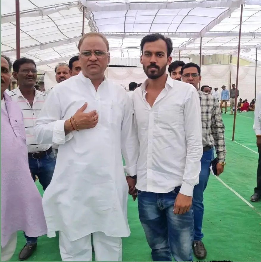 babaduggu's tweet photo. मेरे भाई रोहित यादव बड़वानी को जन्मदिन की बहुत बहुत शुभकामनाएं व बधाई @MpRohitYadav5 @MPArunYadav https://t.co/Bk0T3hCBSc
