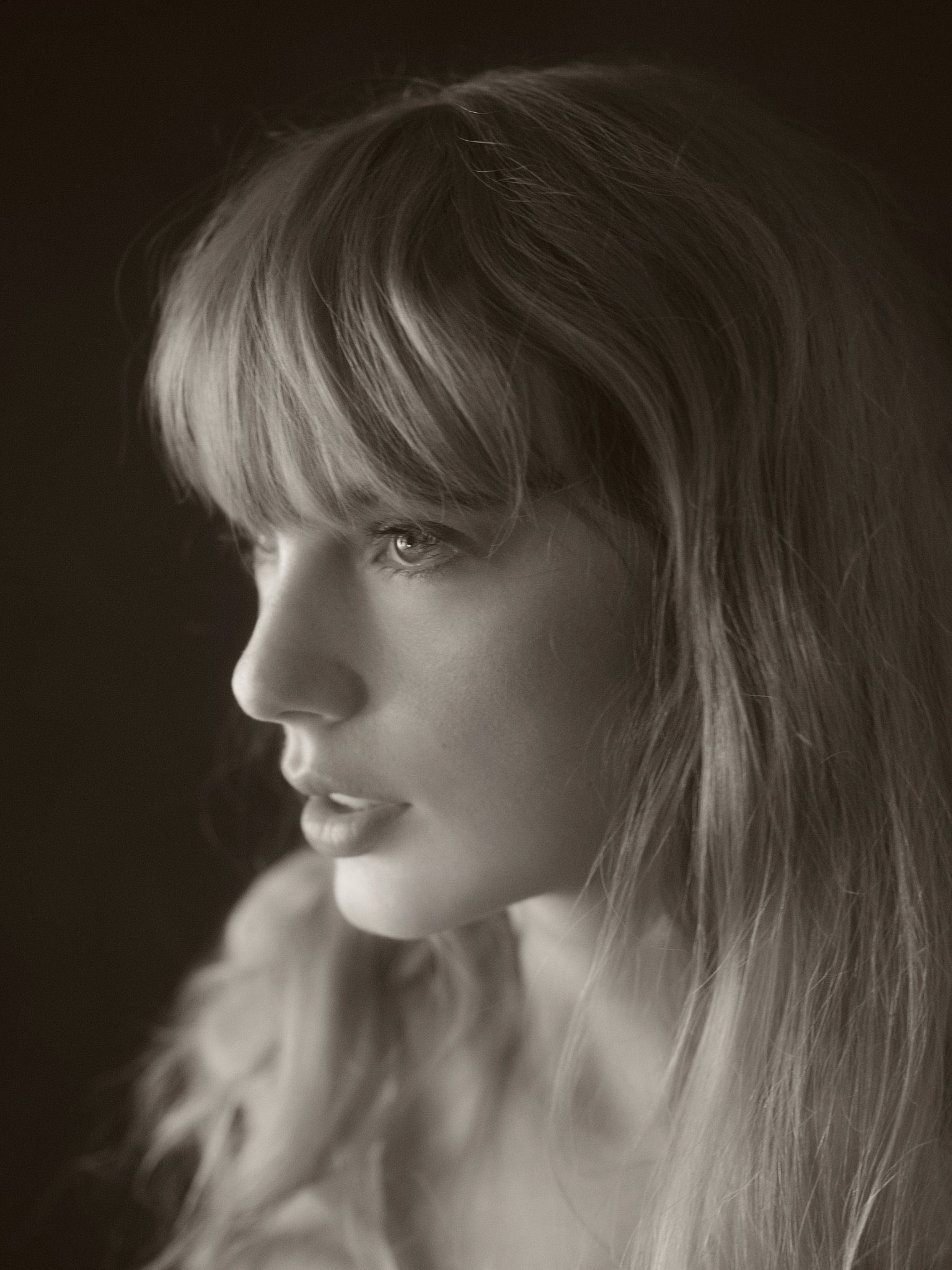 Taylor Swift Charts on X: "Critics are praising Taylor Swift for blending  genres and exploring new sonic territories with “The Tortured Poets  Department”, rather than relying on past formulas and prioritizing  commercial