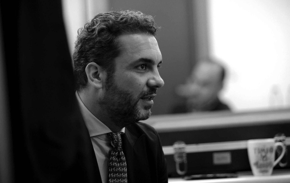 #Entrevista a Jesús Méndez: “En el flamenco de hoy muchas veces falla la afición, no el cantaor”.
makma.net/jesus-mendez-t…
📸 <a href="/SergioLacedonia/">Sergio lacedonia</a> vía <a href="/revistamakma/">MAKMA</a>  #flamenco