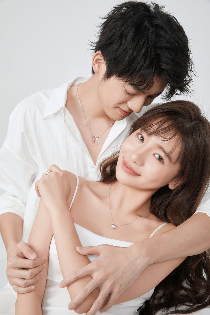 ⭐︎⭐︎VC.5M（E70）姫美です⭐︎⭐︎ iPhone 16 Pro &me ソフトケース メタリックライン - PM-A24CUCTMLPN