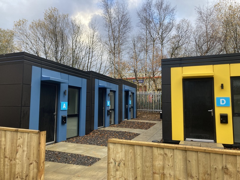 📰 Hill provides homes for single people and couples to tackle homelessness. Head to the #OffsiteHub for more ow.ly/IWiJ50Rh7Io #Offsite #Construction #MMC #Housing