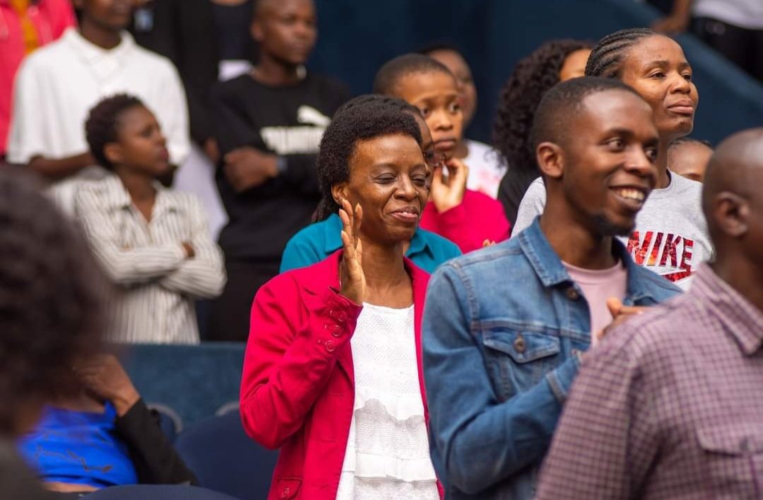 wealthyword1's tweet image. Psalms 118:1-2
[1]Give thanks to the lord, for he is good! 
    His faithful love endures forever.
[2]Let all Israel repeat: 
    “His faithful love endures forever.”

#RepentAndReturn