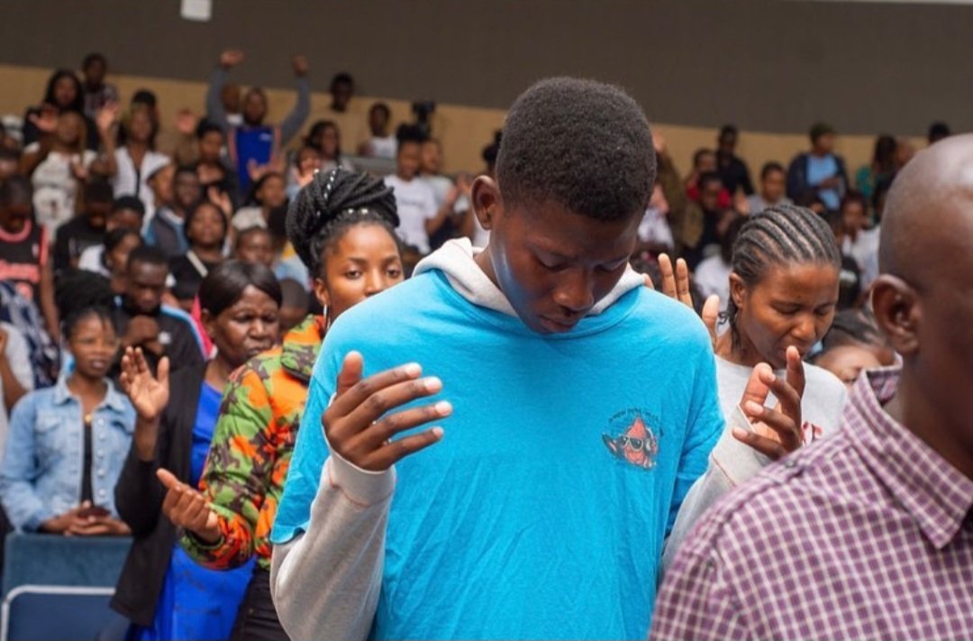 wealthyword1's tweet image. Psalms 118:1-2
[1]Give thanks to the lord, for he is good! 
    His faithful love endures forever.
[2]Let all Israel repeat: 
    “His faithful love endures forever.”

#RepentAndReturn